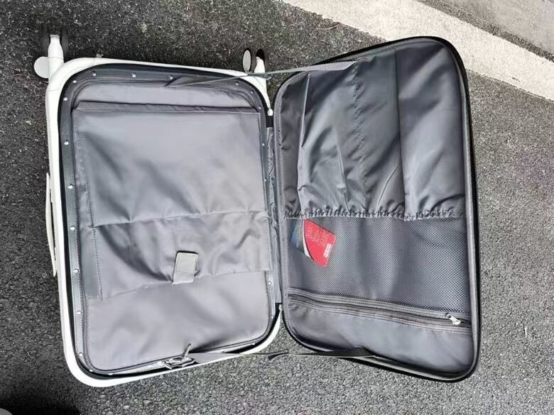 Universal Wheel Spinner Luggage Case Traveling Suitcase For Carry Ons With Laptop Bag
