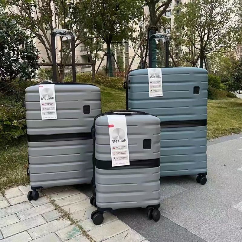 Manufacturer Custom Airplane Trolley Portable Outdoor Fashion Hard Shell PP Travel Luggage Sets