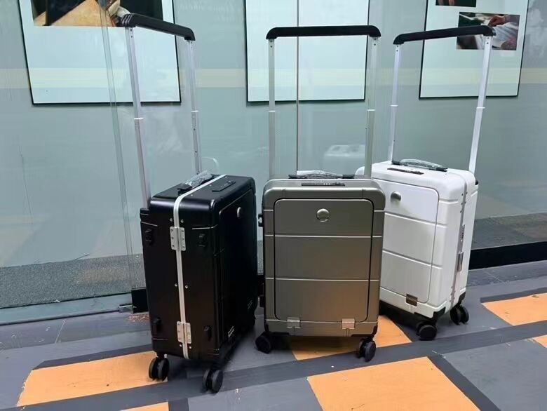 Latest Fashion Travelling Bags Trolley Luggage Custom Suitcase PC Hard Shell Suitcase With Front Opening Pocket