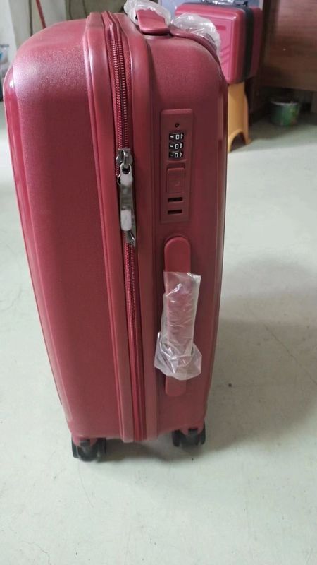 20/22/24/26/28 Inch Suitcase Popular Fashion Styles Unbreakable PP Luggage Set