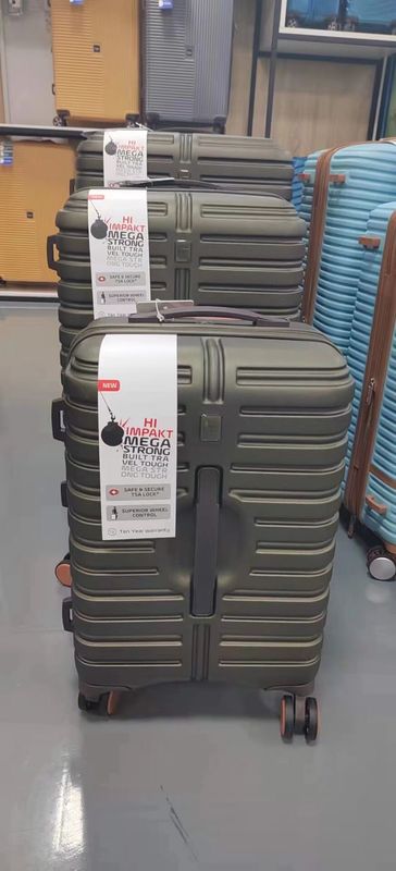 High Quality PC Carry-On Luggage Set Double Wheels Spinner Suitcase Trolley With Double Wheels