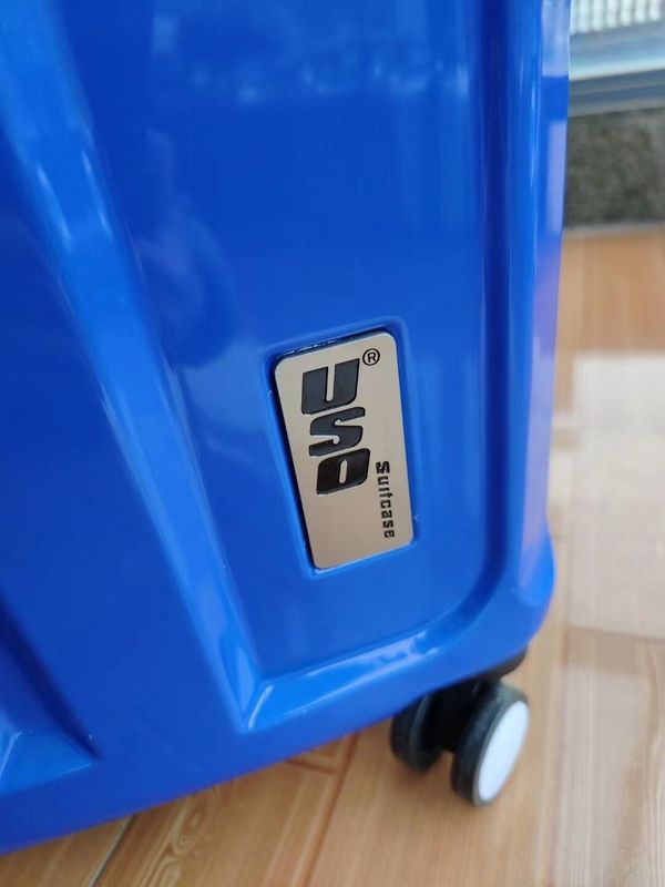 High Quality China Factory Colorful New Design Hard Shell Waterproof Gift Set Abs Wholesale Suitcase Zipper Travel Time