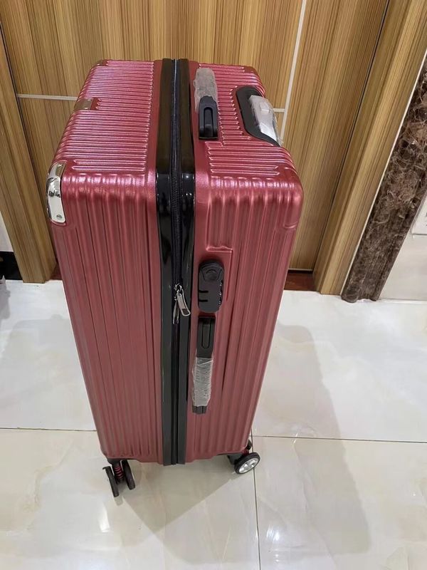 Wholesale Case Suitcase Travel Luggage Set For Outdoors Custom Printed Logo 26