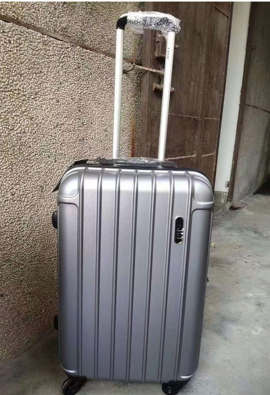 China Factory Customized Logo Trolley Suitcase Wholesale Luggage Wheeled Travel Bags For Leisure Sport Business