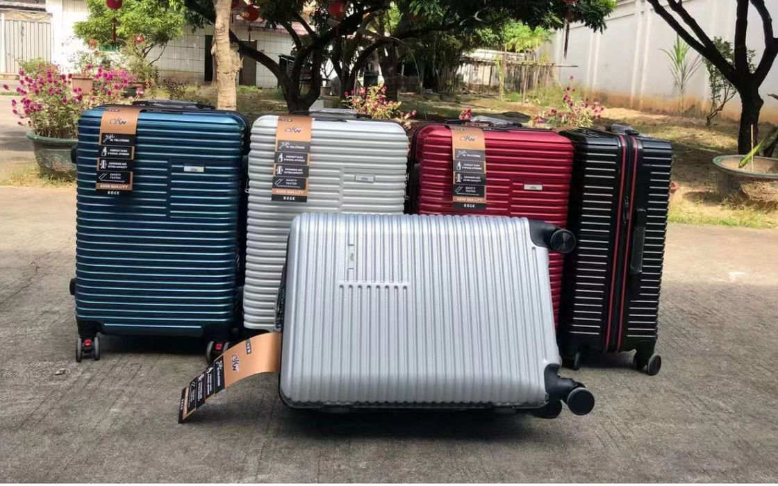Aluminum Frame Hardside Rolling Zipper Flight Case OEM ODM Custom Label Anti-Scratch Travel Luggage Suitcase With 4 Whee