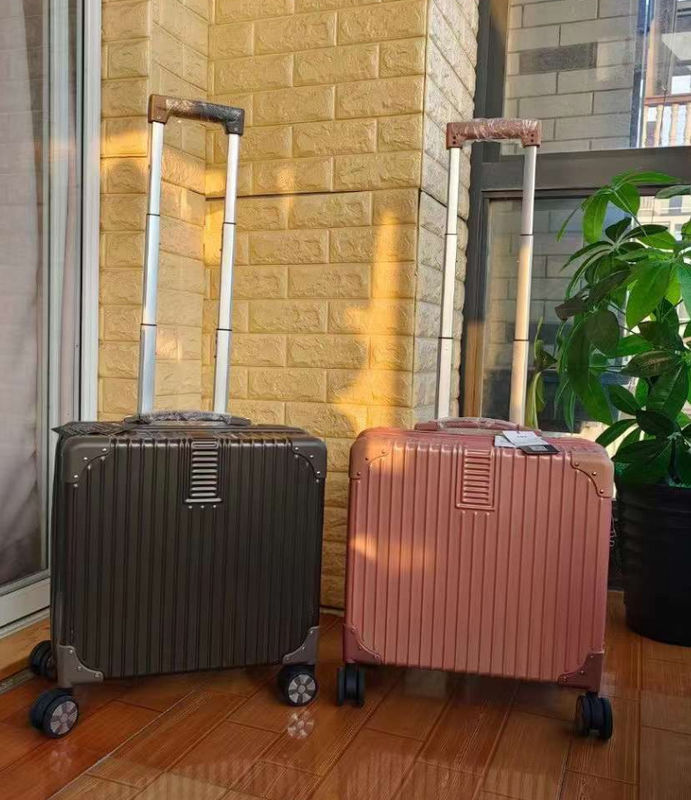 New Designer Luggage Good Quality Scratch Proof Trolley Suitcase Business Computer Luggage Aluminum Frame Suitcase