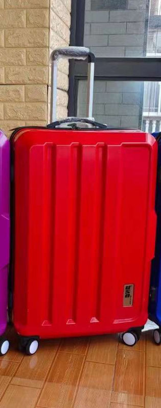 Customized Soft Handle Wear-Resistant ABS PC Travelling Luggage Trolley Suitcase Business Luggages Set With Lock