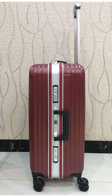 Hight Quality 4 Double Wheels Hard Shell PC Aluminum Frame Tsa Lock Adult Travelling Red Suitcases Luggage