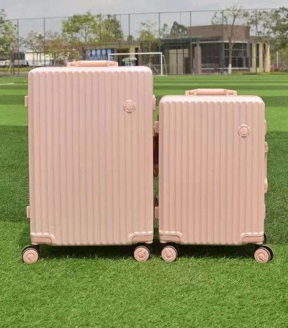 PC Luggage Suitcase Multiple Colors TSA Travel Suitcase Waterproof Carry On Case For Men Women Family