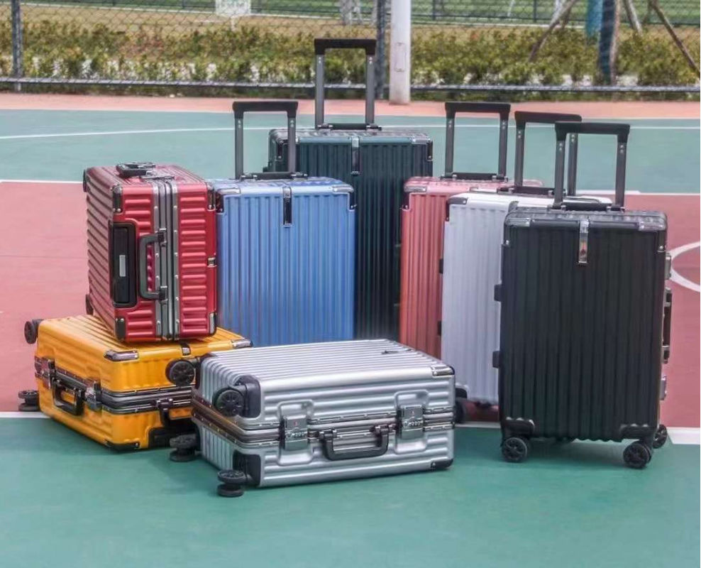 White Suitcase ABS Hard Case Travel Luggage PC Trendy Aluminum Frame Suitcase With Hook